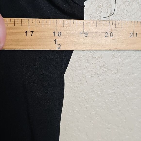 Vintage Bentley Arbuckle Medium Black Stretch Crepe‎ Classic T-Shirt Dress - Picture 8 of 8